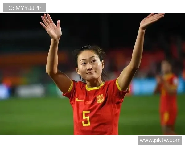 中国女足明星球员的崛起与成就探讨及其对足球发展的影响