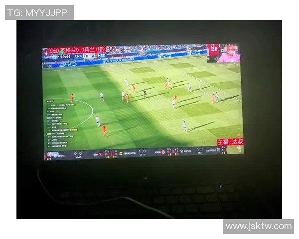 足球明星挑战撞球技巧精彩视频大盘点让你领略不一样的运动魅力