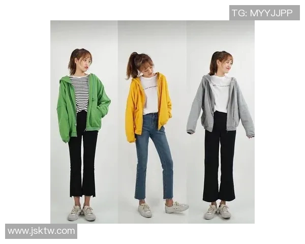 足球明星假期穿搭揭秘时尚与休闲完美结合的衣服选择