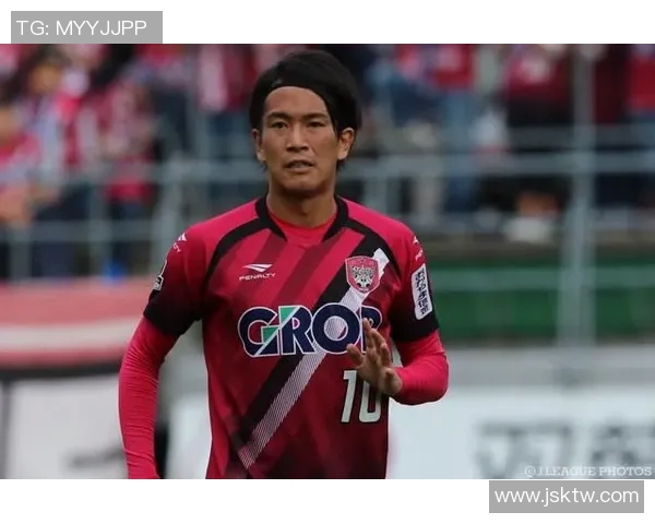 冈山绿雉与东京绿阴的精彩对决揭示了足球战术与团队精神的完美结合