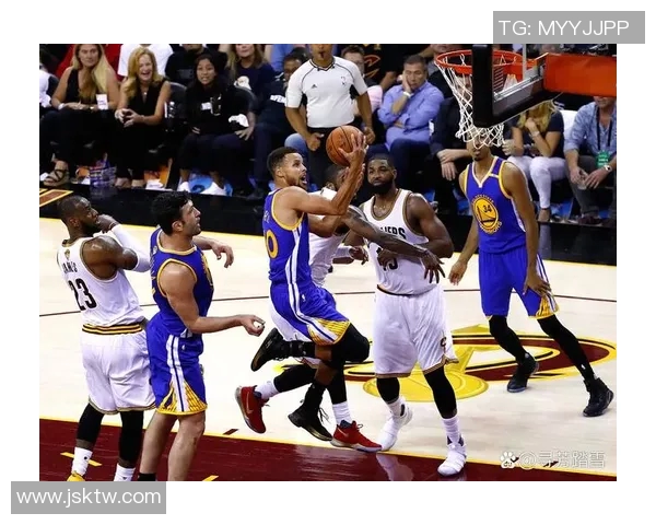 勇士与老鹰激战正酣NBA视频直播精彩瞬间回顾与分析